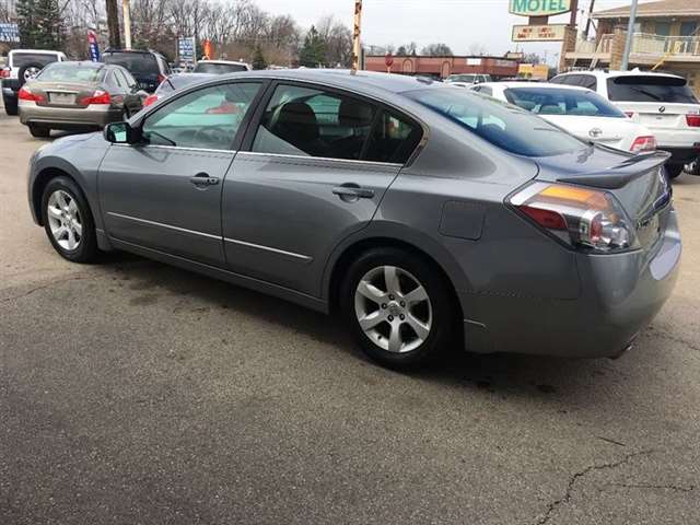 2007 Nissan Altima 2.5 S 4dr Sedan (2.5l I4 CVT)